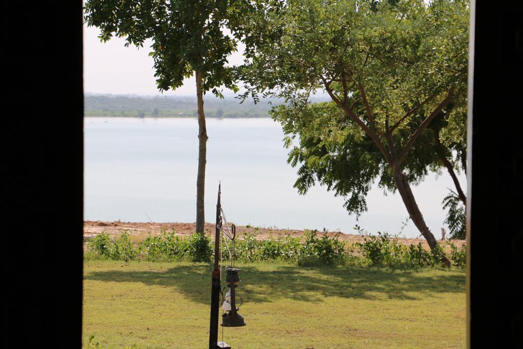 Kutch Safari Lodge Bhuj Exterior photo